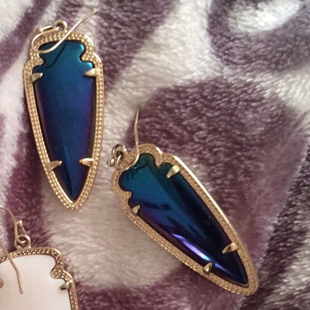 Sky Kendra Scott